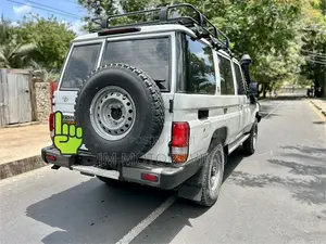 Toyota Land Cruiser 79 Series 2022 White