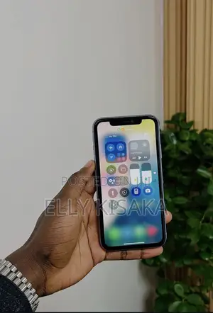 Apple iPhone 11 64 GB Purple