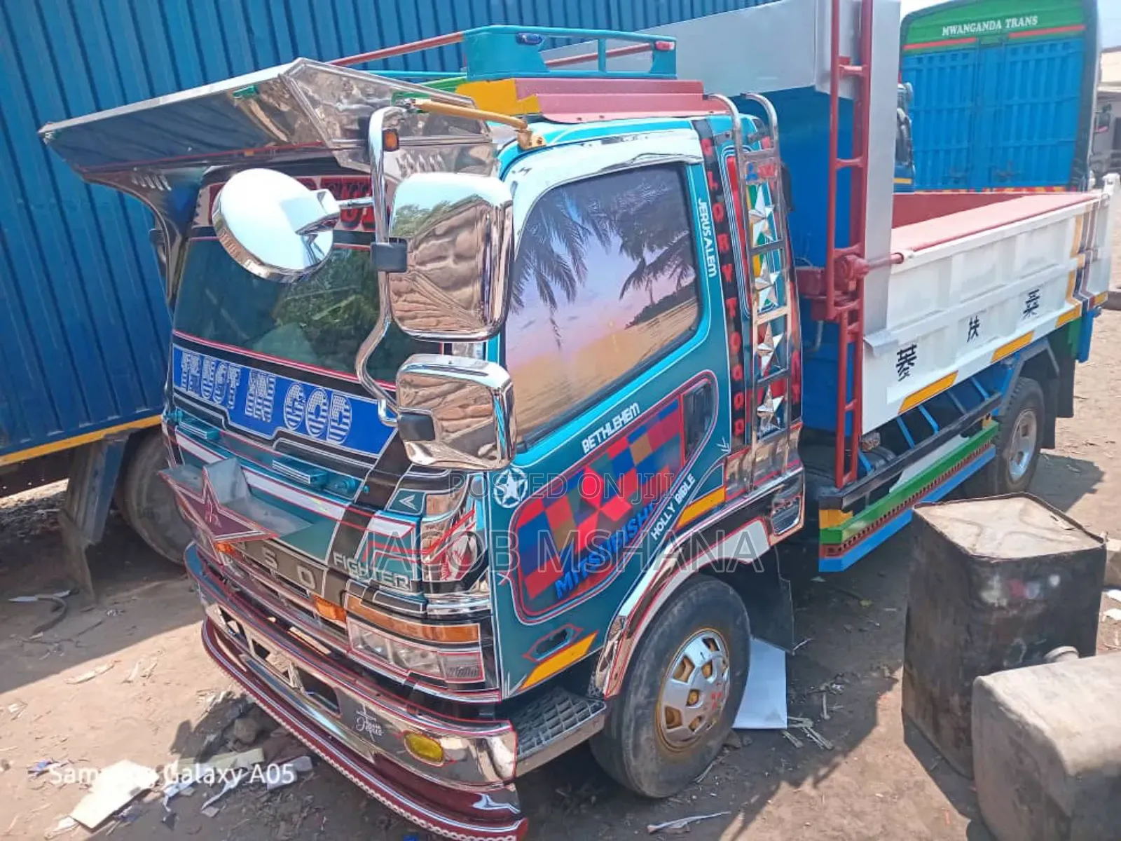 Fuso Tipa Engine 17