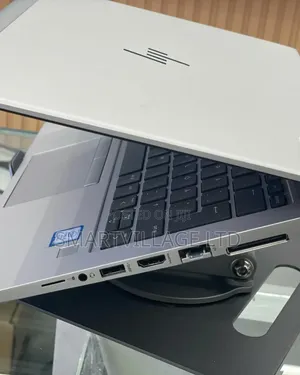 New Laptop HP EliteBook 830 G5 8GB Intel Core I5 SSD 256GB