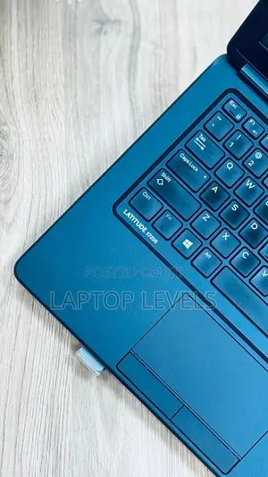 Laptop Dell Latitude 12 7250 8GB Intel Core I7 SSD 256GB