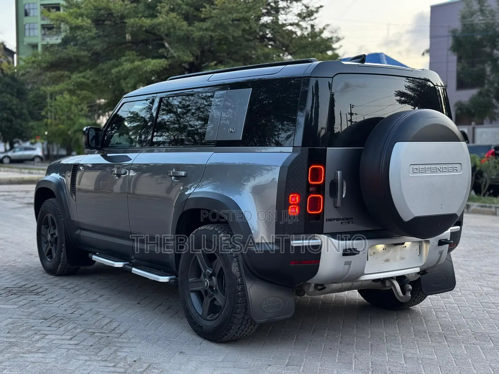 Land Rover Defender 2021 Gray