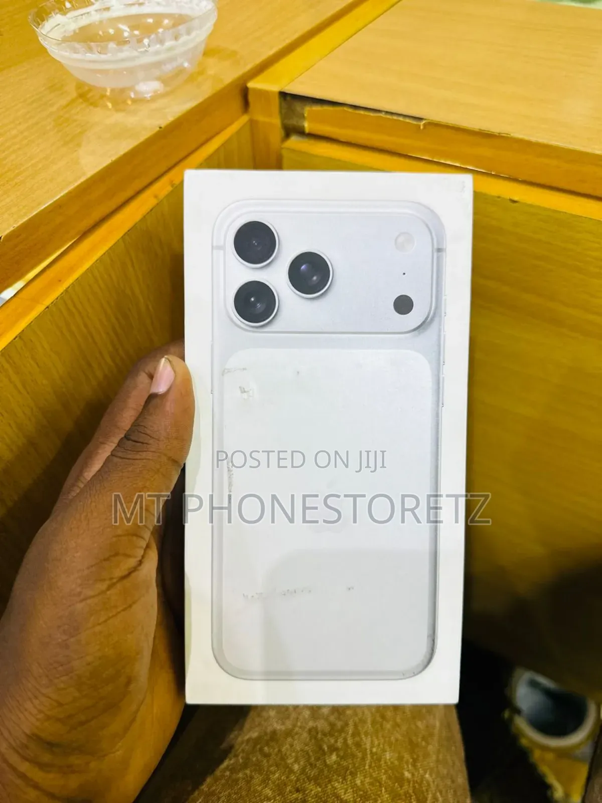 New Apple iPhone 17 Pro Max 1 TB Silver