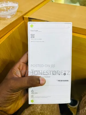 New Apple iPhone 17 Pro Max 1 TB Silver