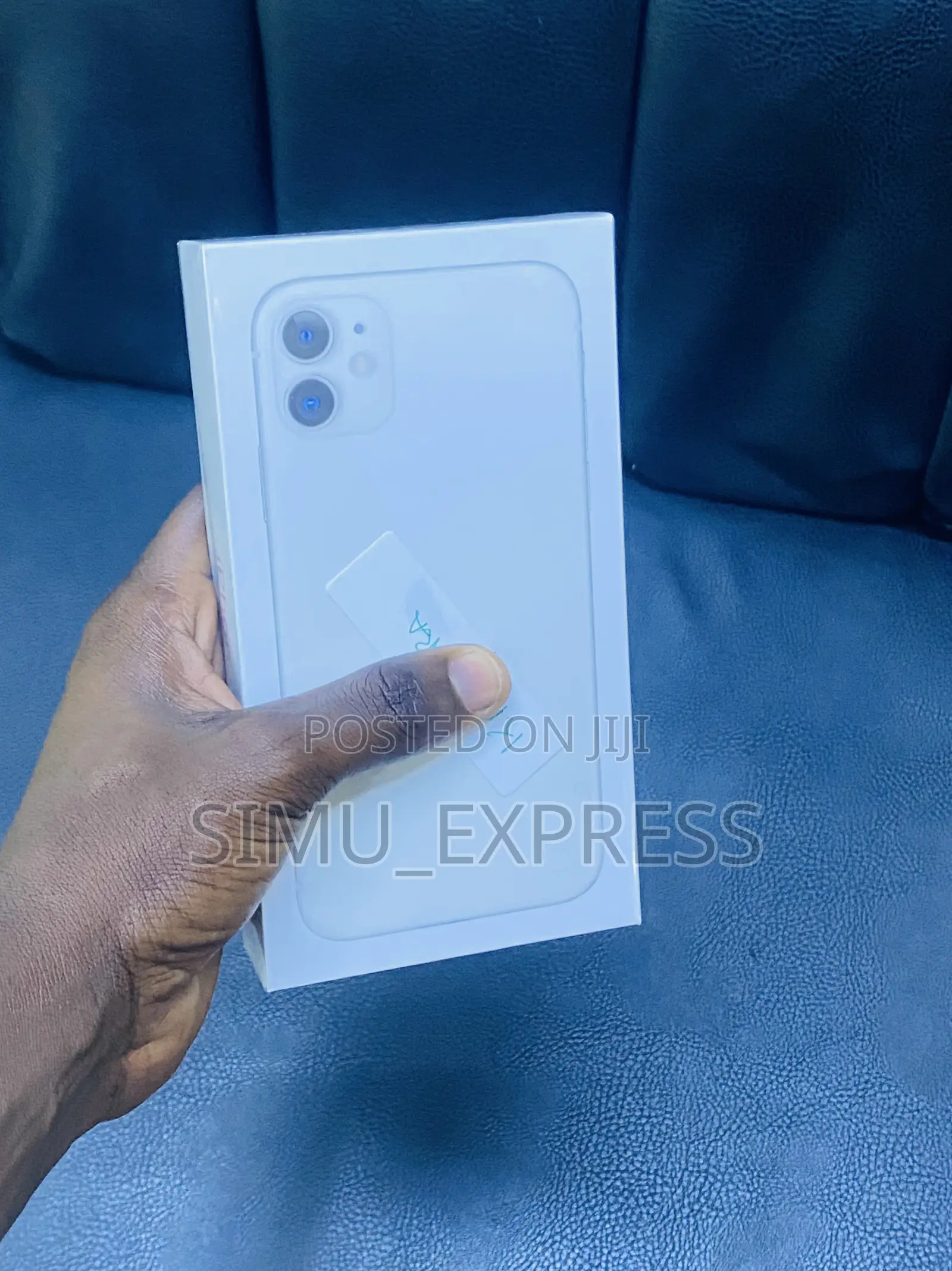 New Apple iPhone 11 128 GB White
