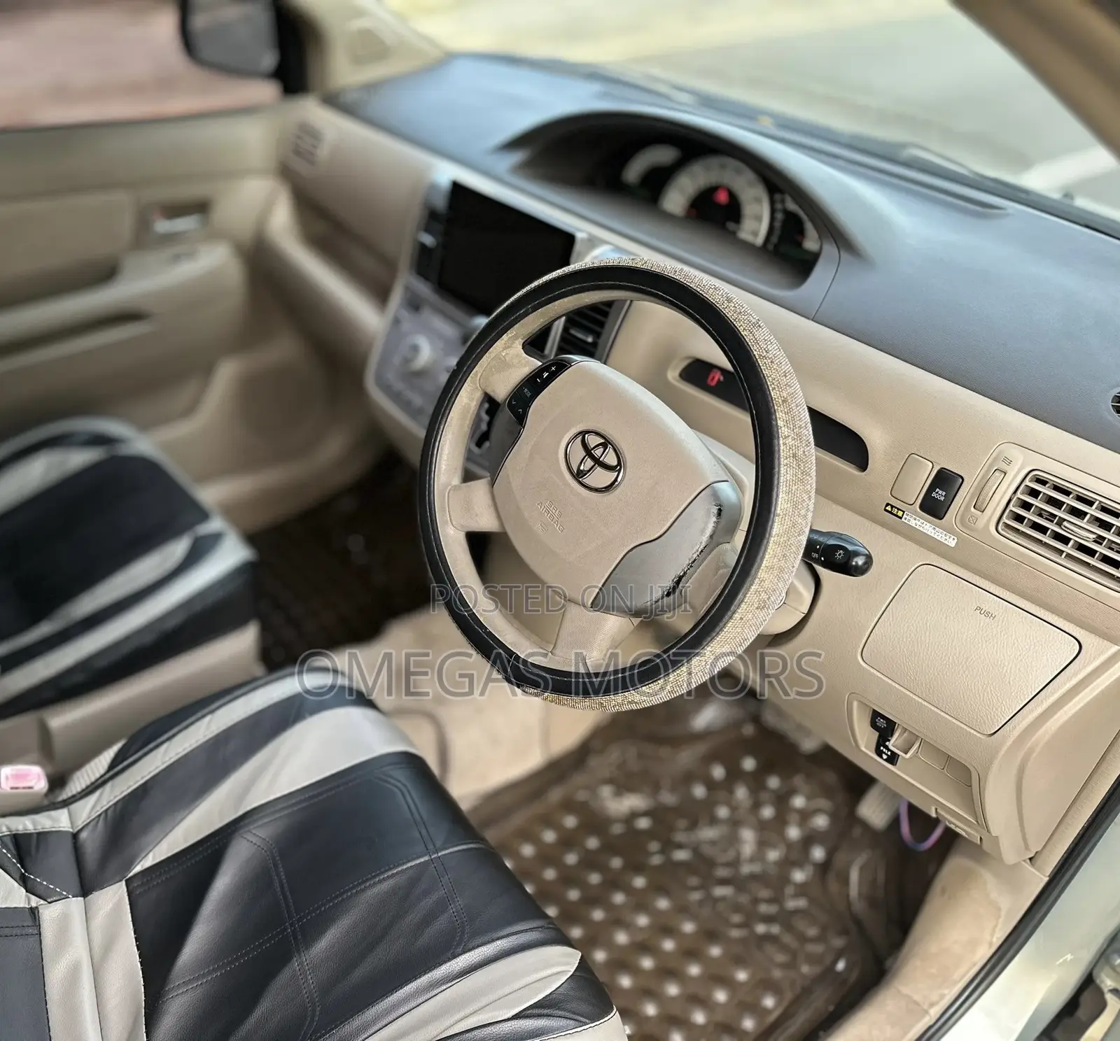 Toyota Raum 2004 Silver