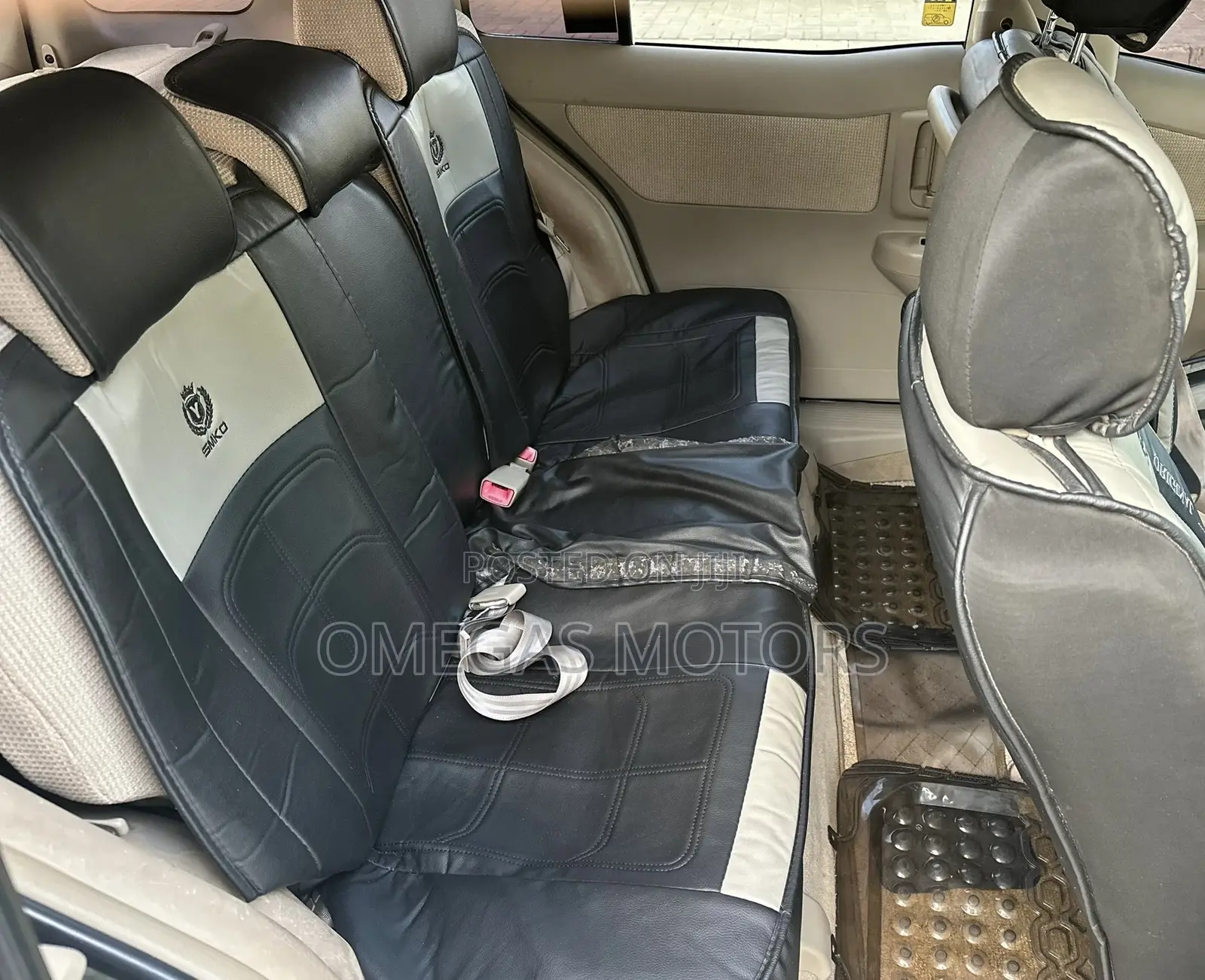 Toyota Raum 2004 Silver
