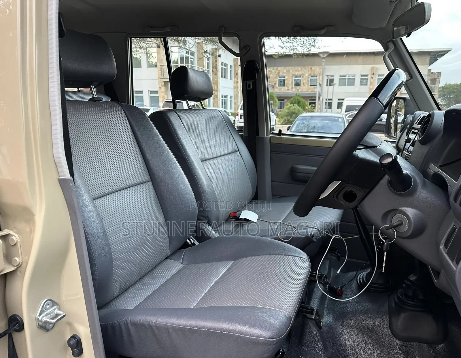 Toyota Land Cruiser Prado 2022 Ivory