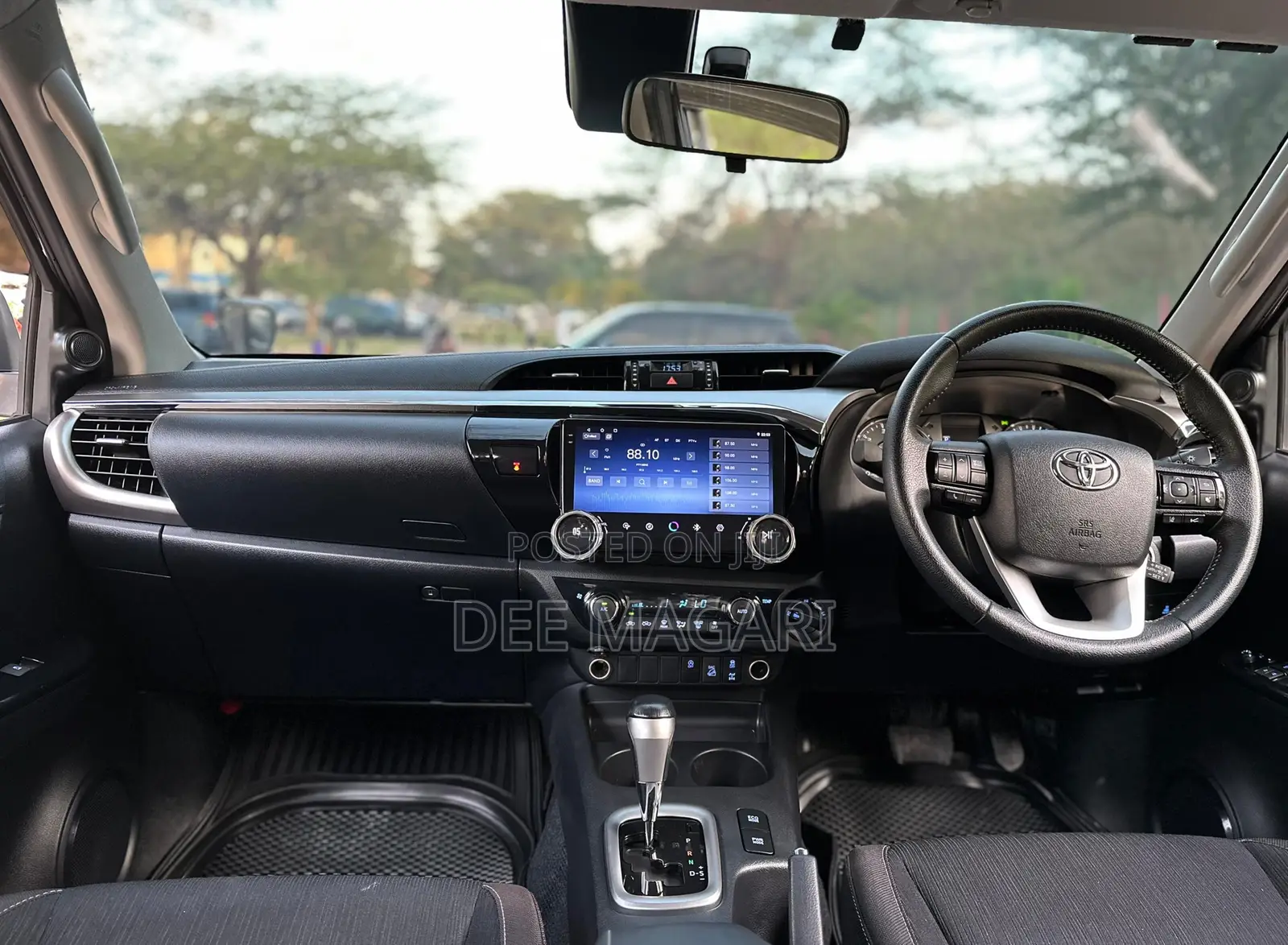 Toyota Hilux 2020 Brown