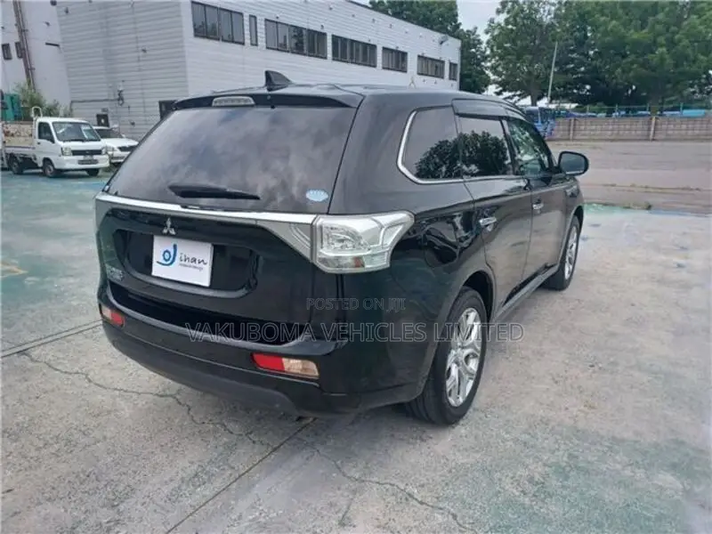 Mitsubishi Outlander 2014 Black