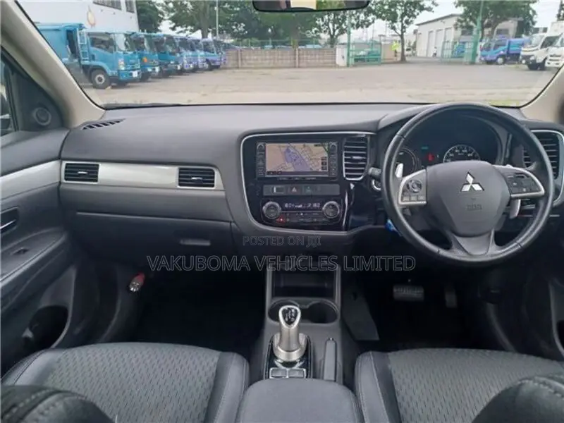 Mitsubishi Outlander 2014 Black