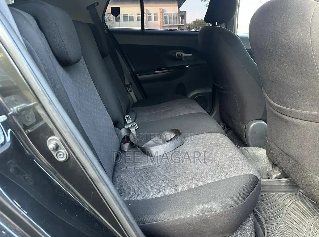 Toyota IST 2009 Black