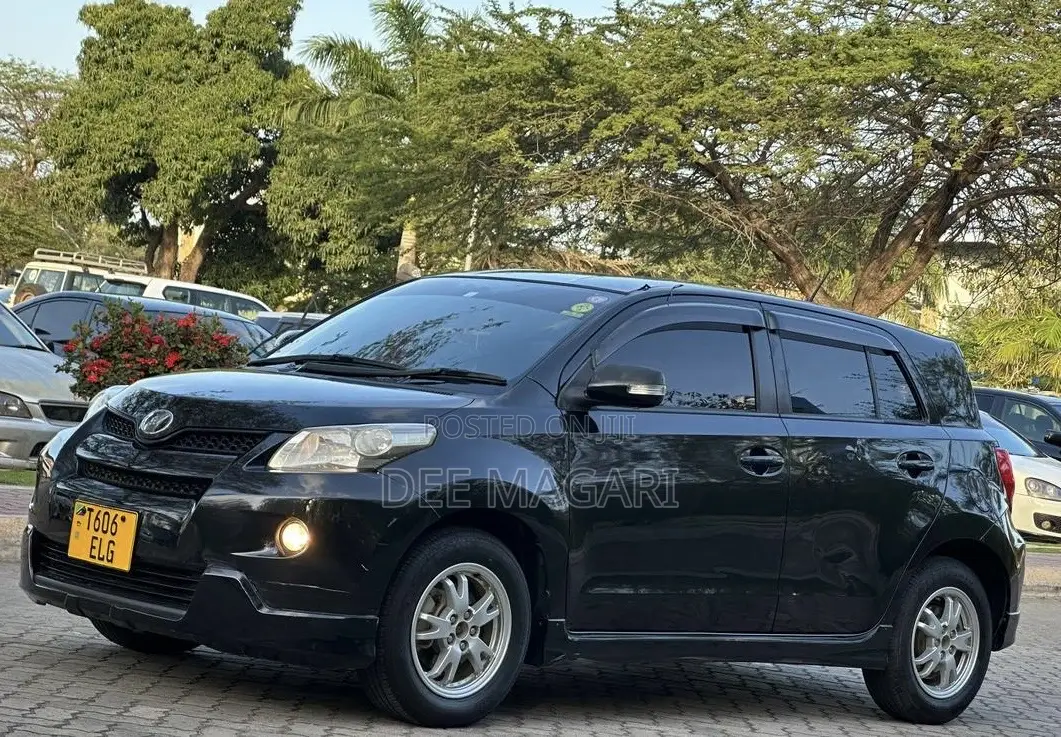 Toyota IST 2009 Black
