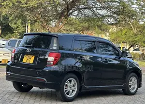 Toyota IST 2009 Black