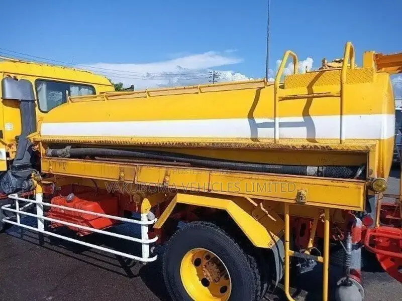 Isuzu Forward Truck
