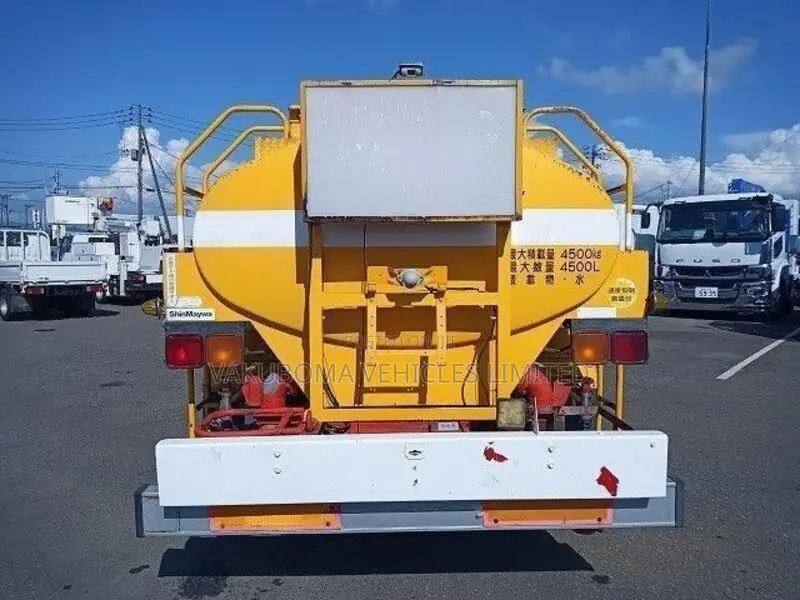 Isuzu Forward Truck