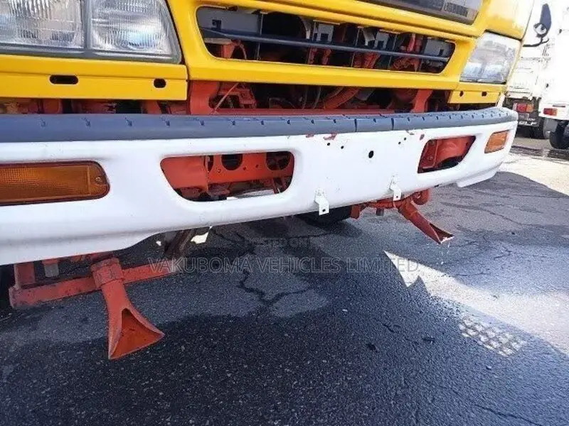 Isuzu Forward Truck