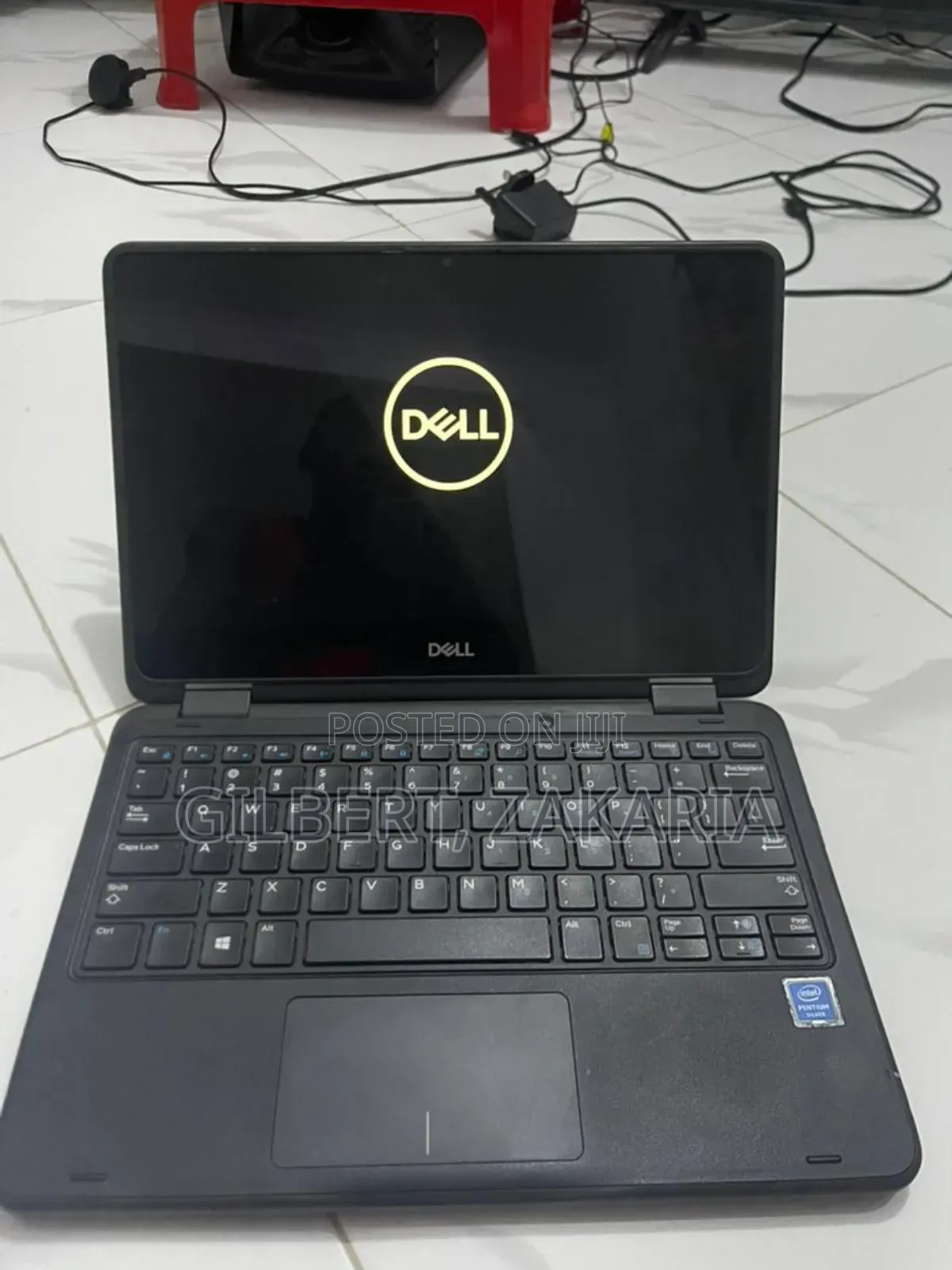 Laptop Dell Latitude 3189 4GB Intel SSD 128GB