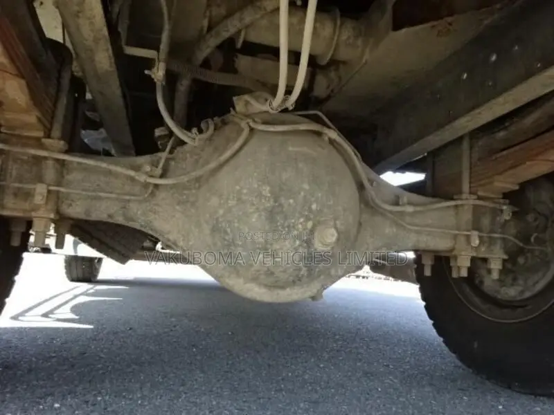 Isuzu Forward Ruck