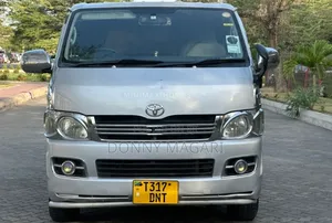 Toyota HiAce 2008 Silver