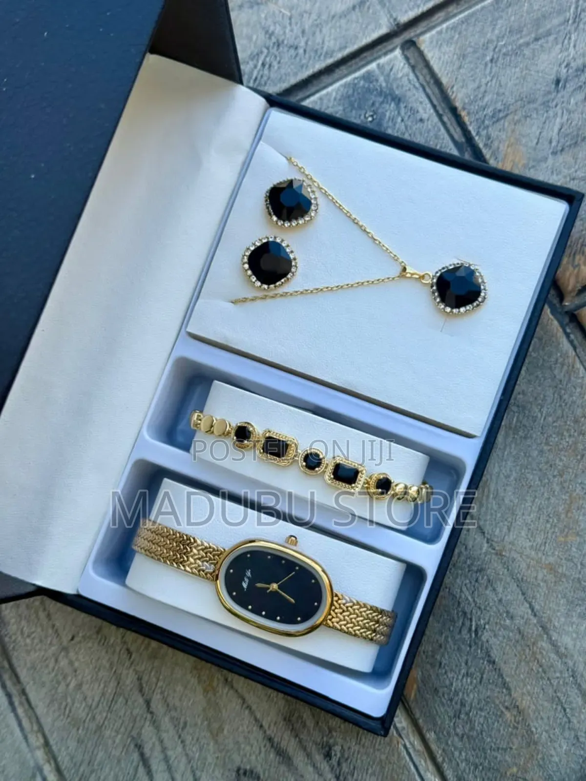 Women Classic Set