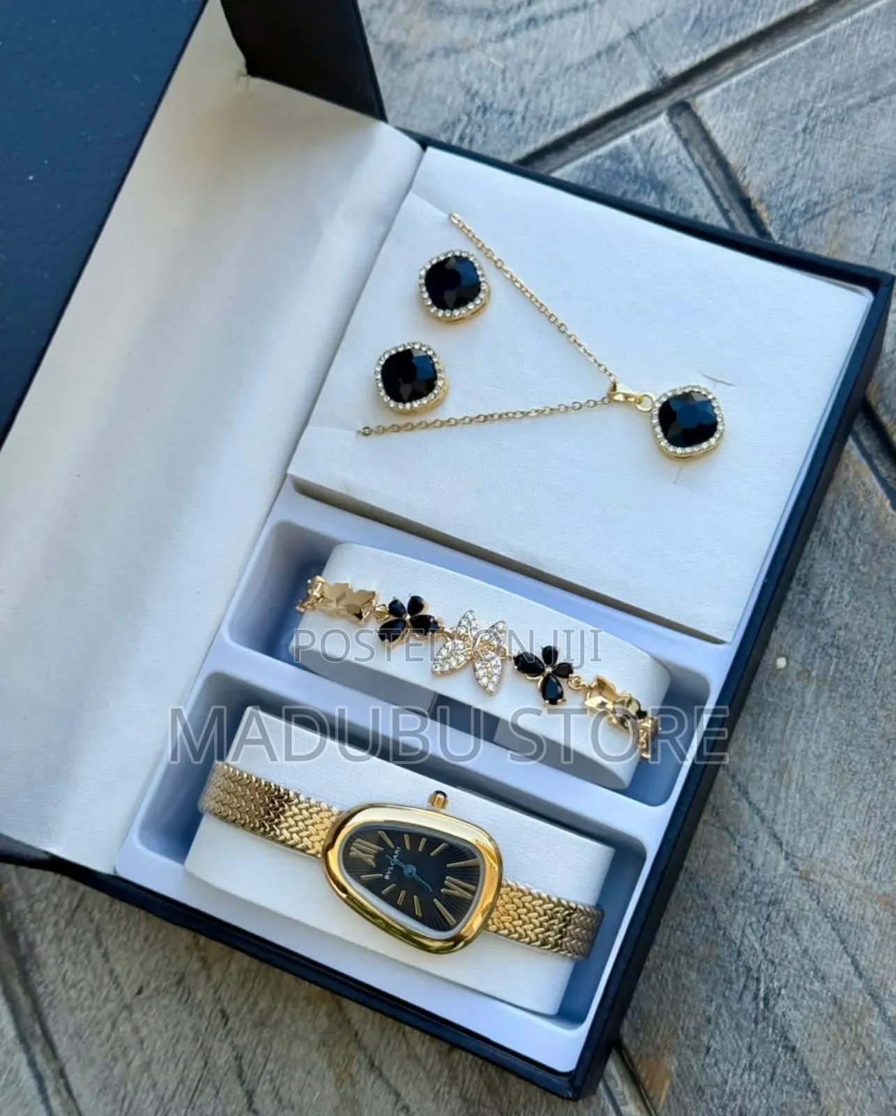 Women Classic Set