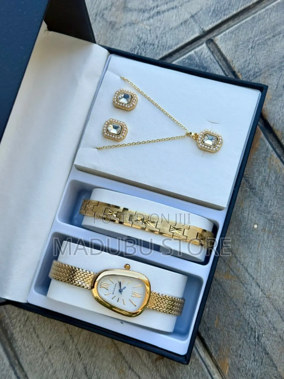 Women Classic Set