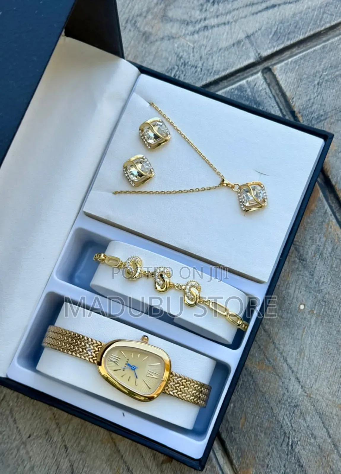 Women Classic Set