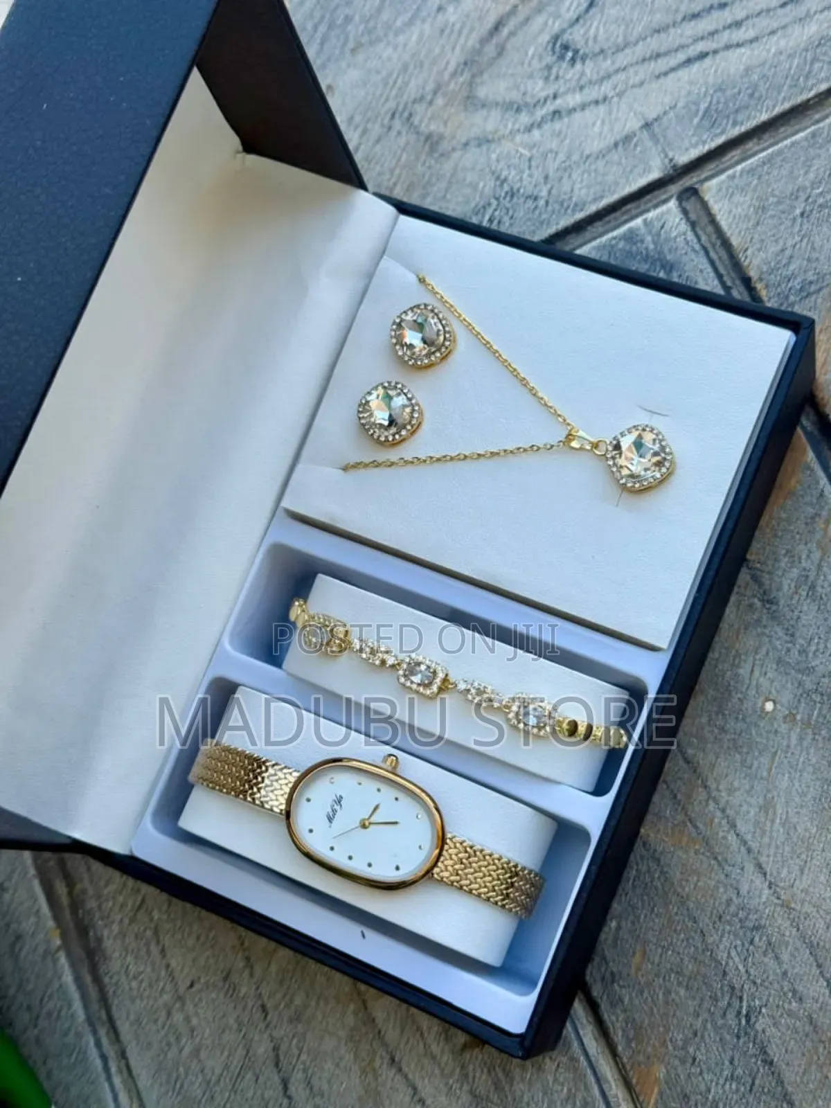 Women Classic Set