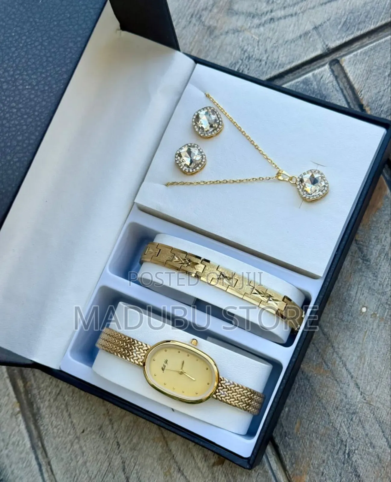 Women Classic Set