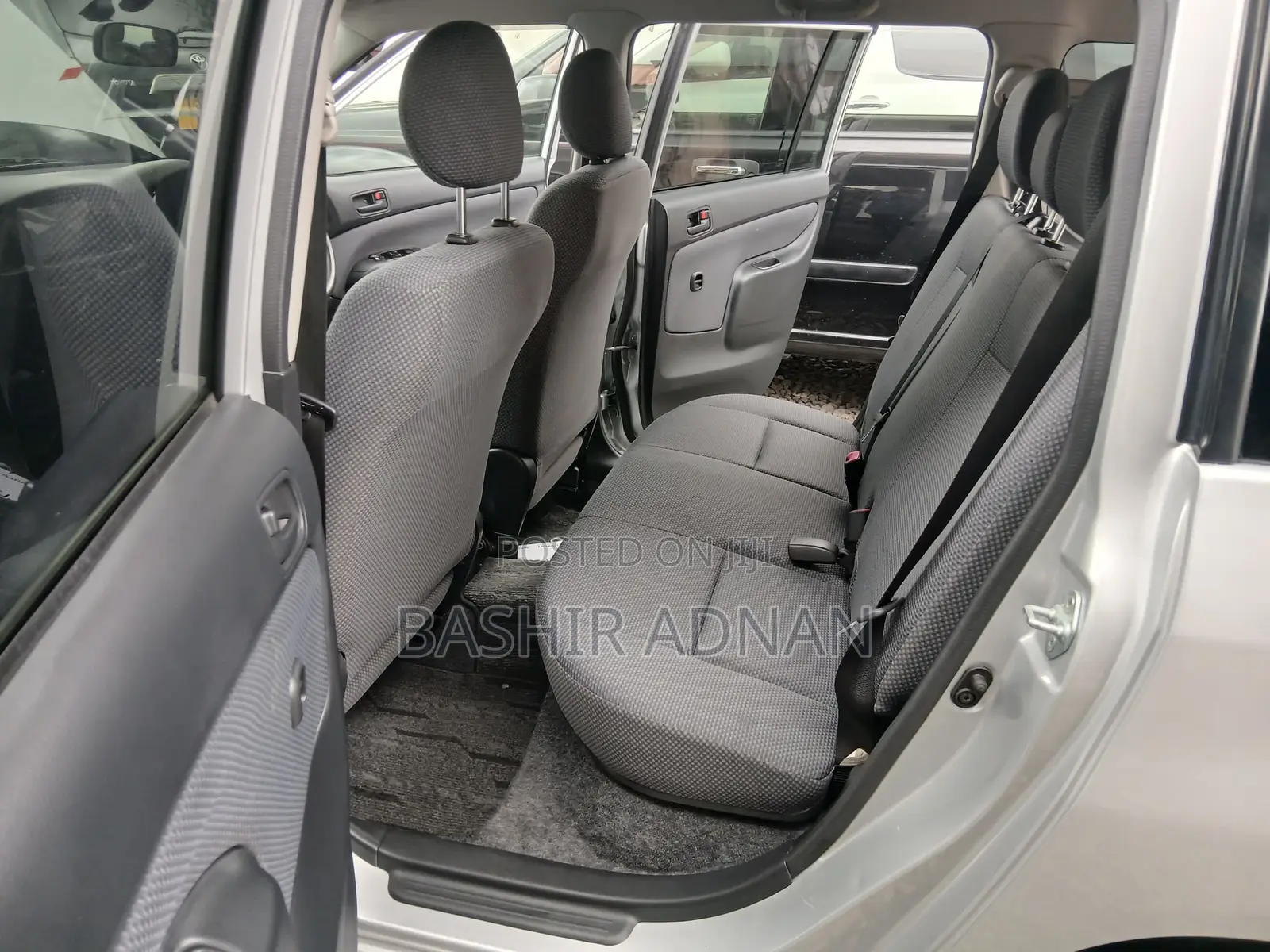 Toyota Succeed 2013 Silver