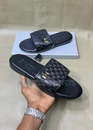 Men's Sandals New New and Very Smart