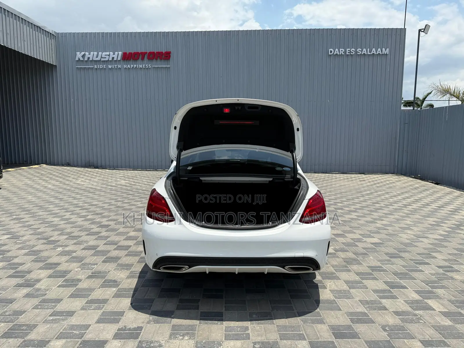 Mercedes-Benz C200 2015 White