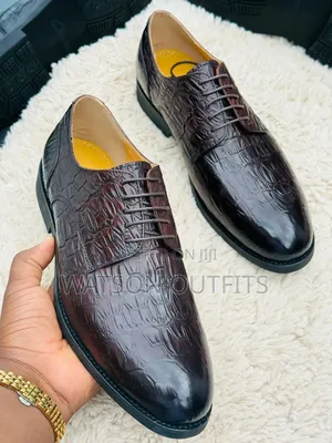 Men's Shoes Very Very Smart and Classic