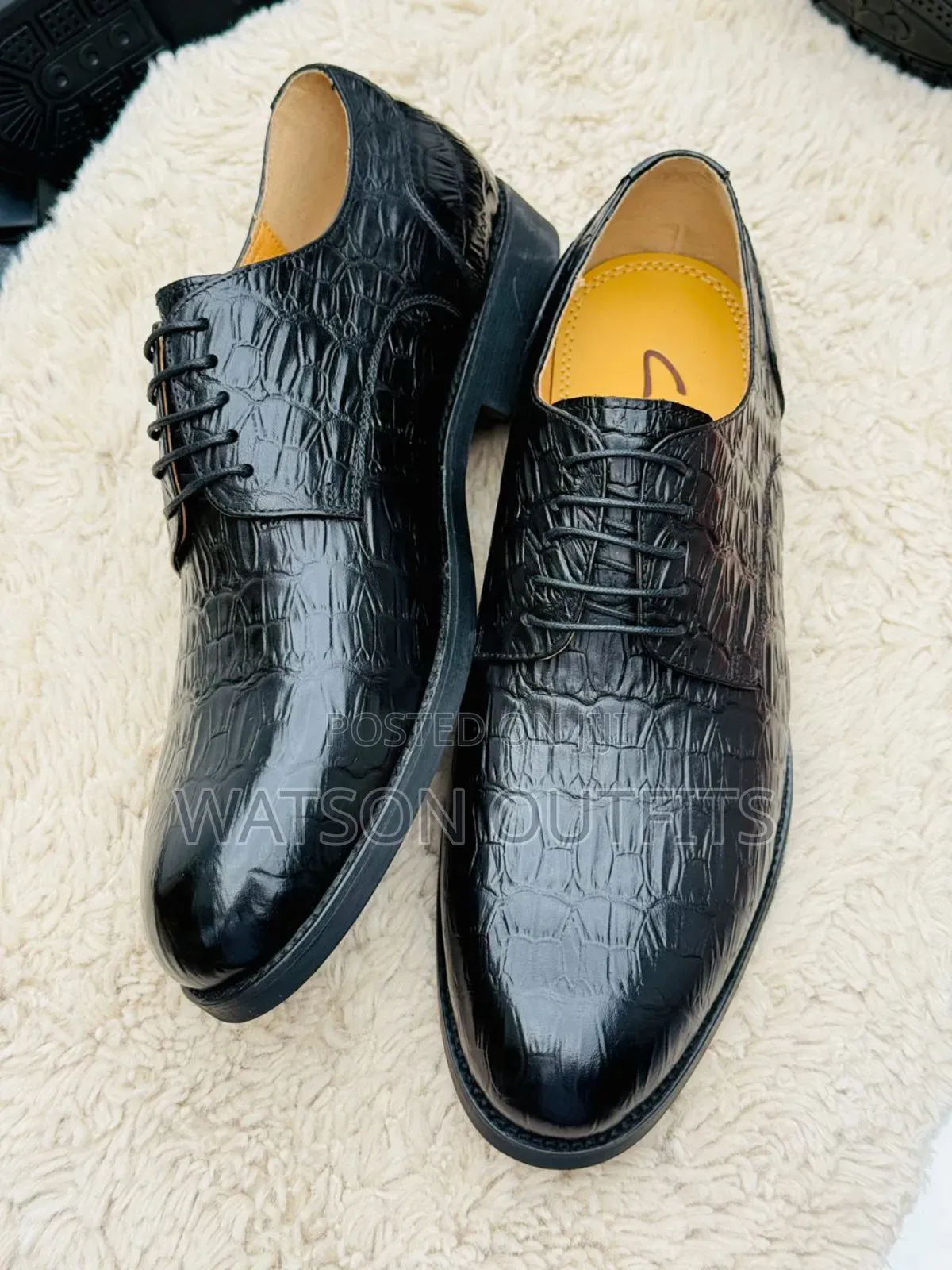 Men's Shoes Very Very Smart and Classic