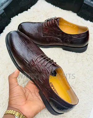 Men's Shoes Very Very Smart and Classic