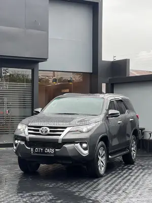 Toyota Fortuner 2020 Gray