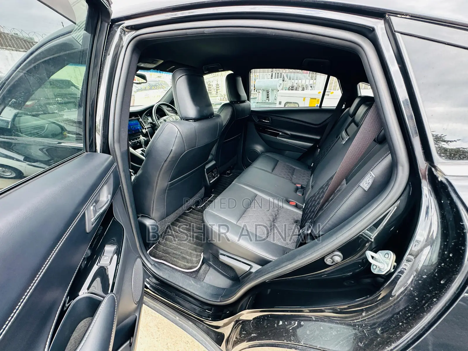 Toyota Harrier 2.0 2019 Black