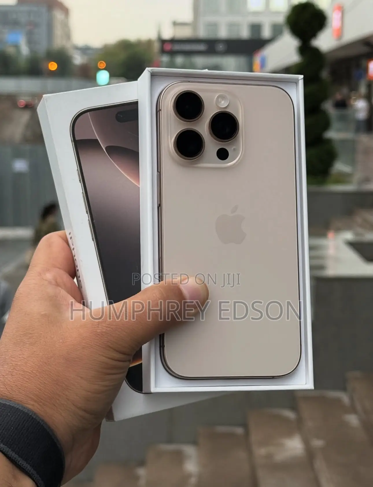 New Apple iPhone 16 Pro 256 GB Gold