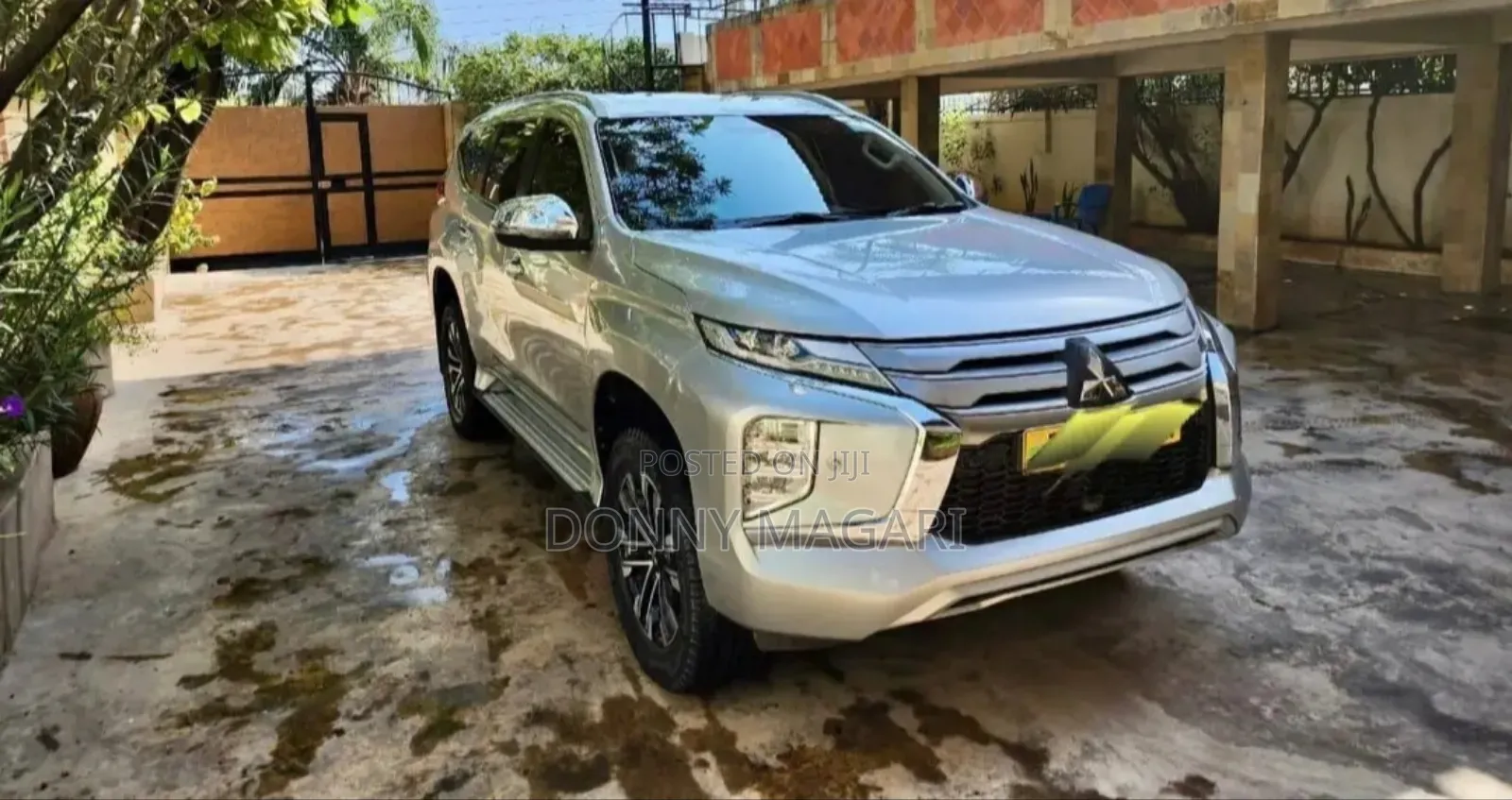 Mitsubishi Pajero 2021 Silver