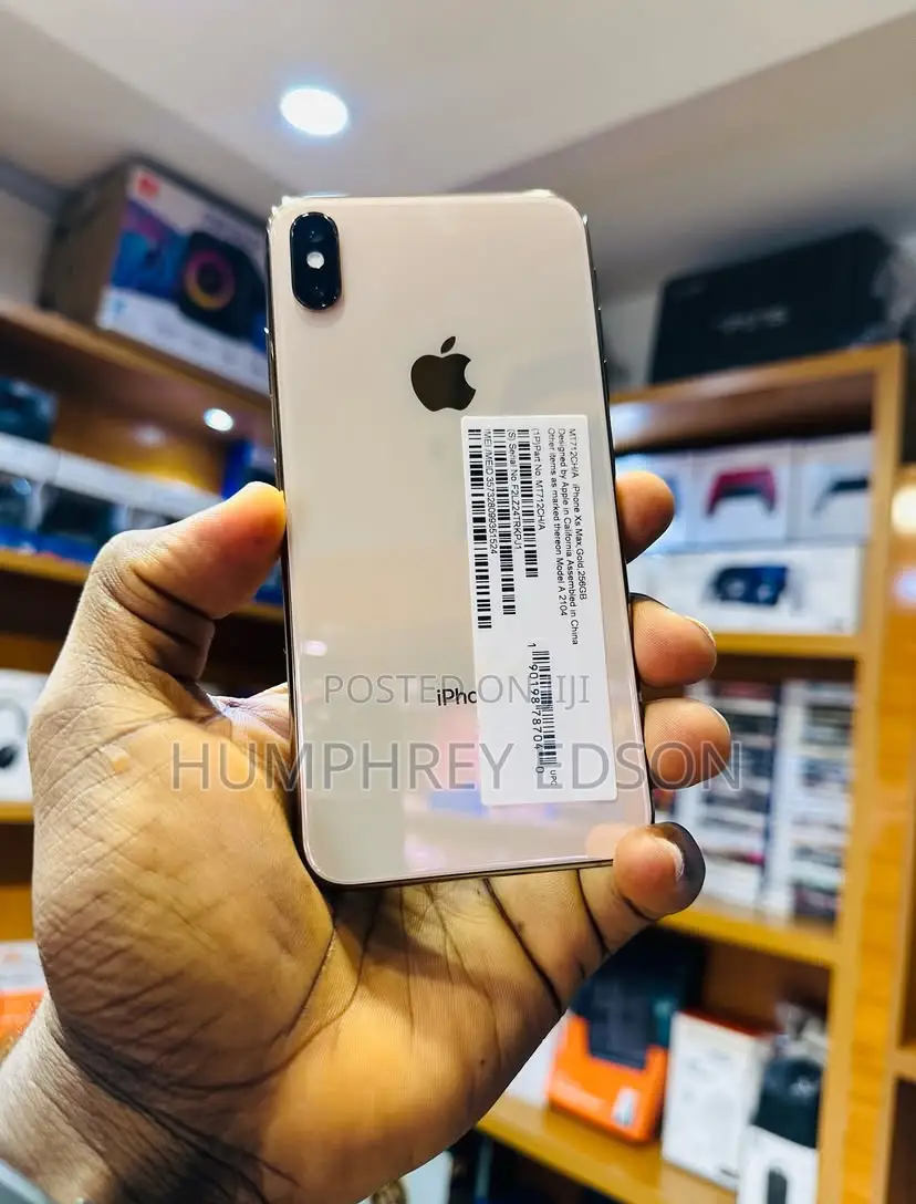 Apple iPhone XS Max 64 GB Gold