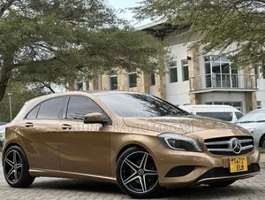 Mercedes-Benz A-Class 2014 Gold