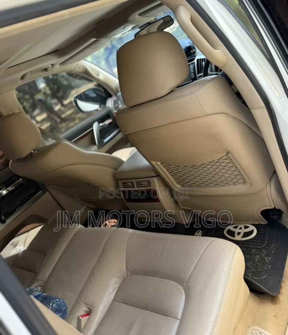 Toyota Land Cruiser 2015 Pearl