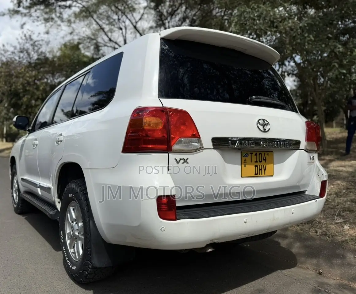 Toyota Land Cruiser 2015 Pearl