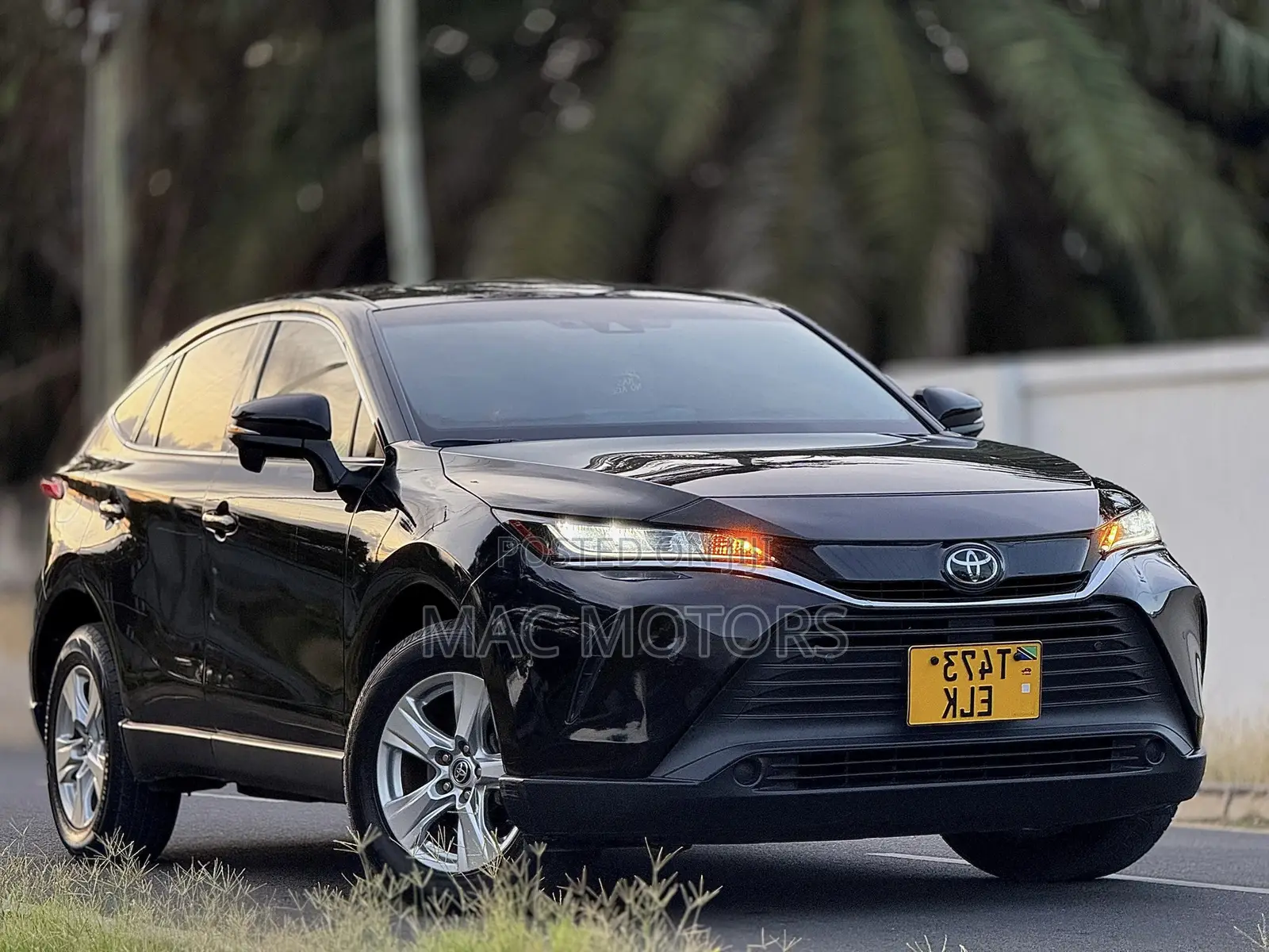 Toyota Harrier 2021 Black