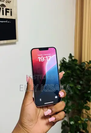 Apple iPhone 13 128 GB White