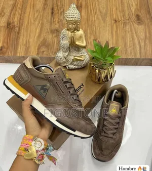 Ka Mjogoo Sneakers