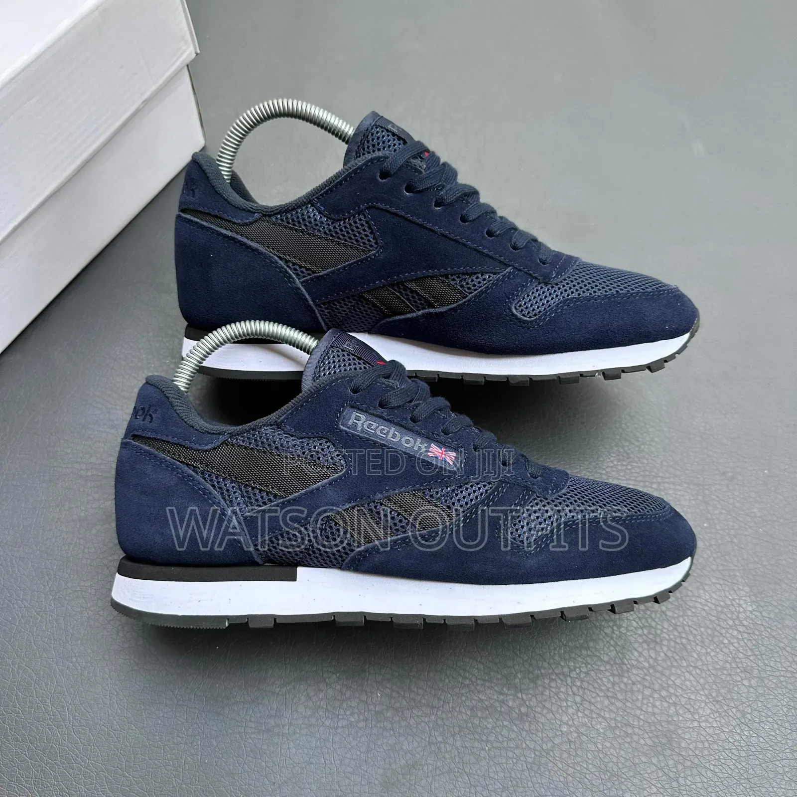 Men's Shoes or Sneaker Footwears Very Very Clear New and Classic