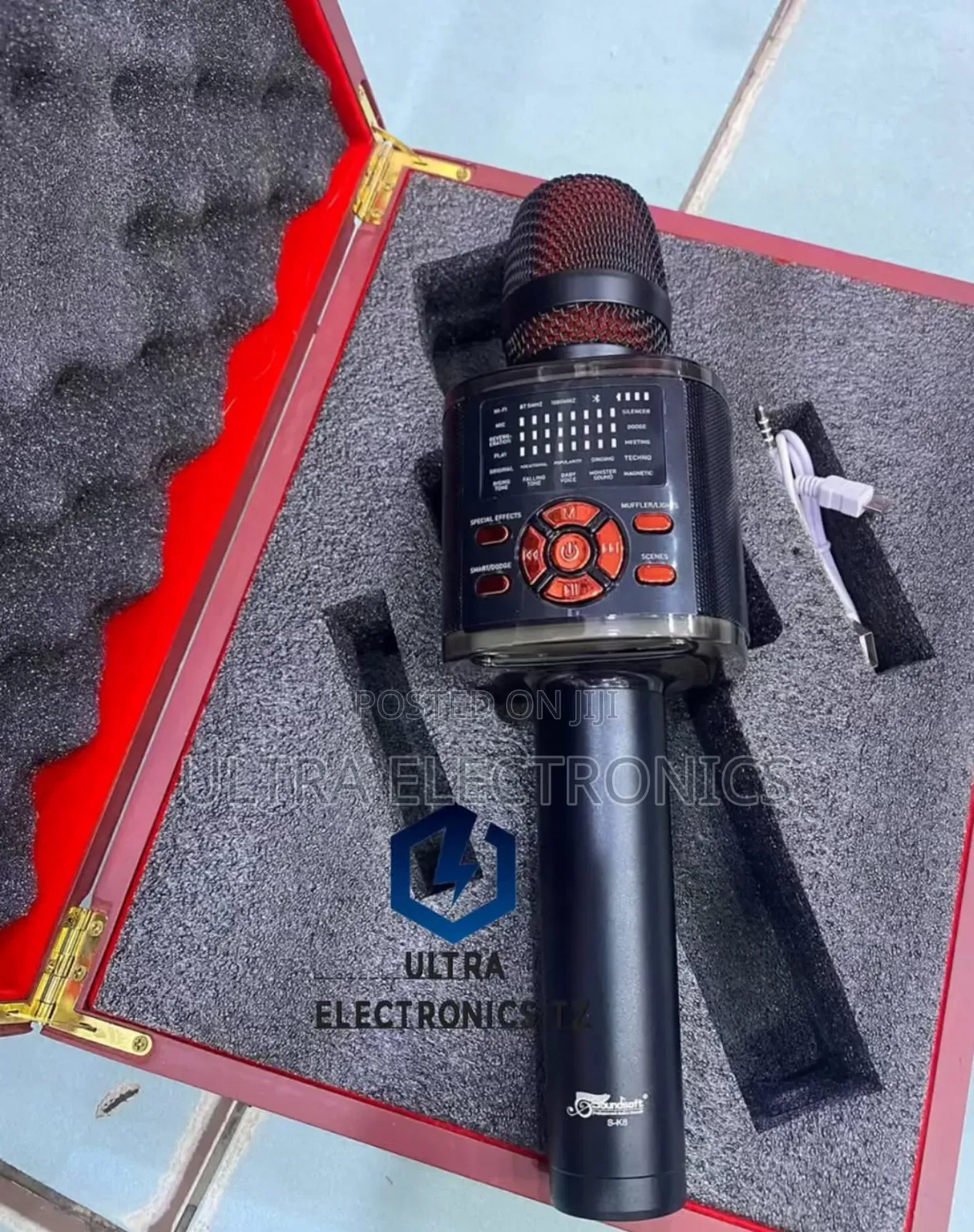 Kareoke Microphone Yenye Speaker Ndani Yake