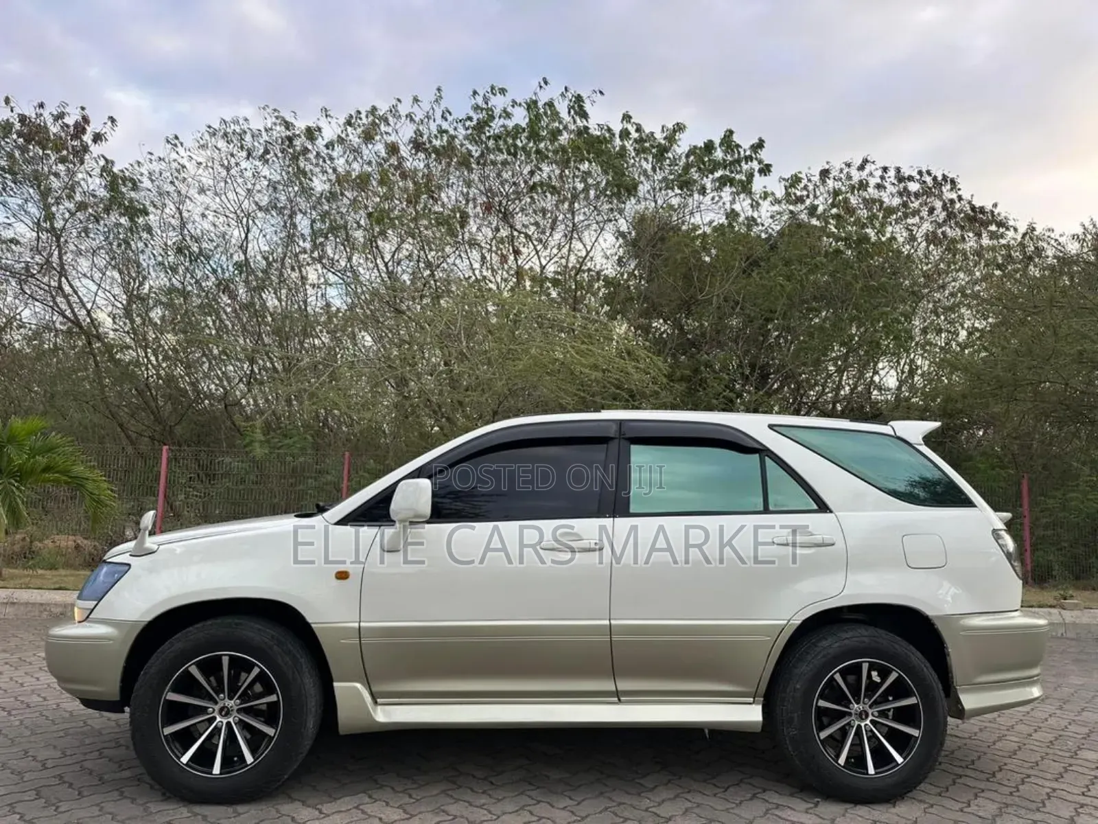 Toyota Harrier 2002 Pearl